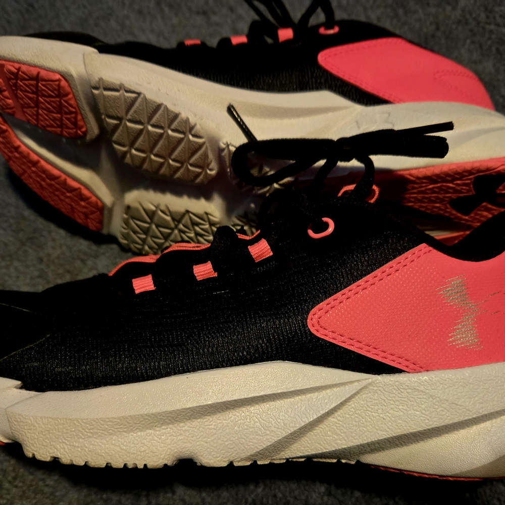 Under Armour Youth Sneakers